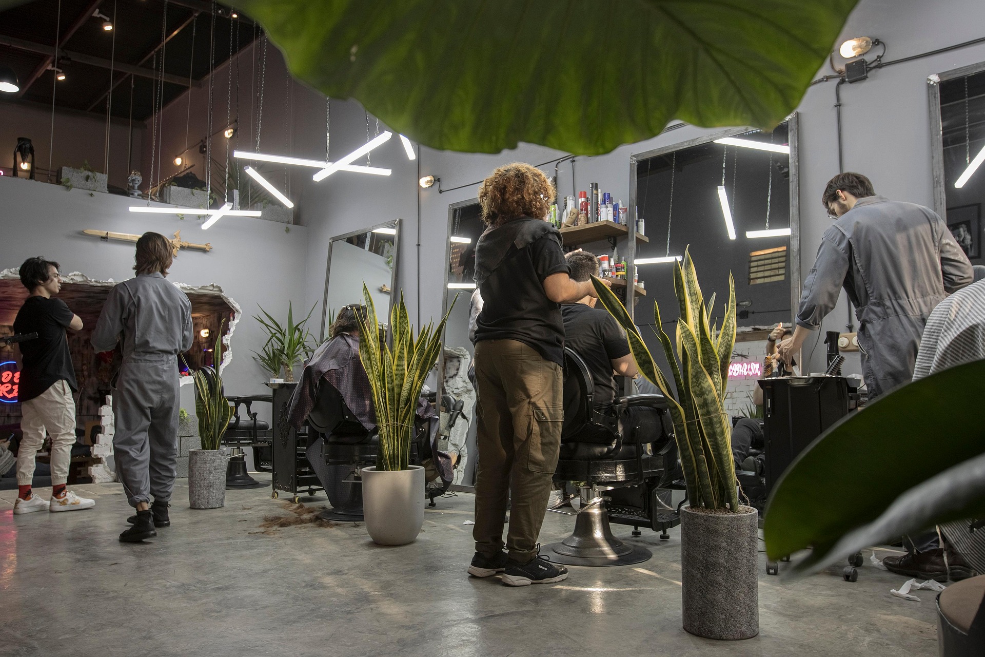 Featured salon